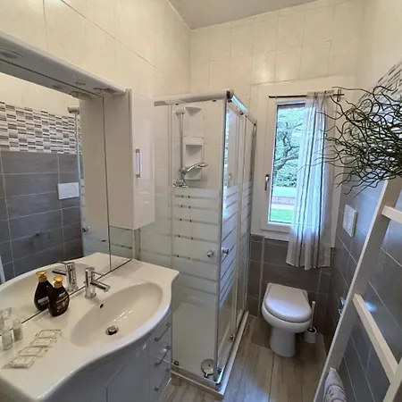 Peschiera Apartment
