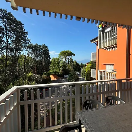 Peschiera Apartment