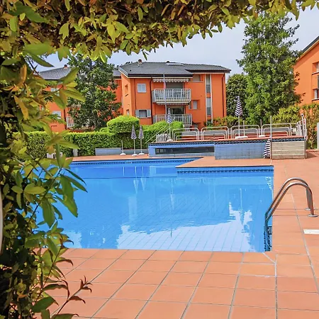 Peschiera Apartment *